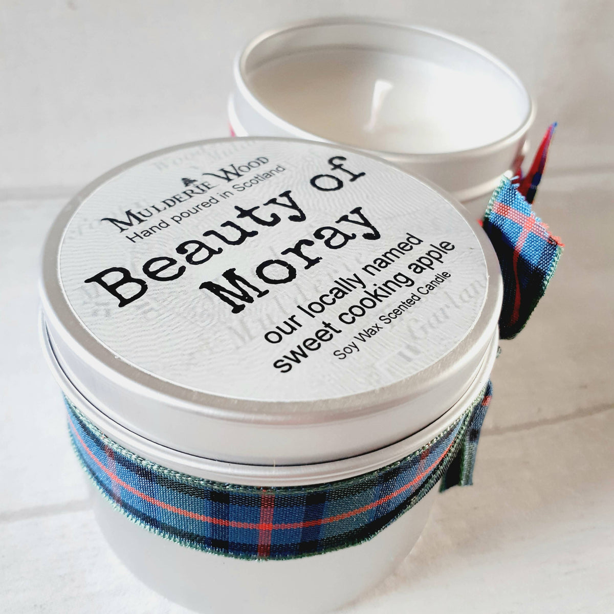 'Beauty of Moray' Apple Scented Natural Soy Wax Candle